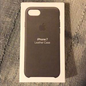 Apple iPhone 7 Storm Gray leather case